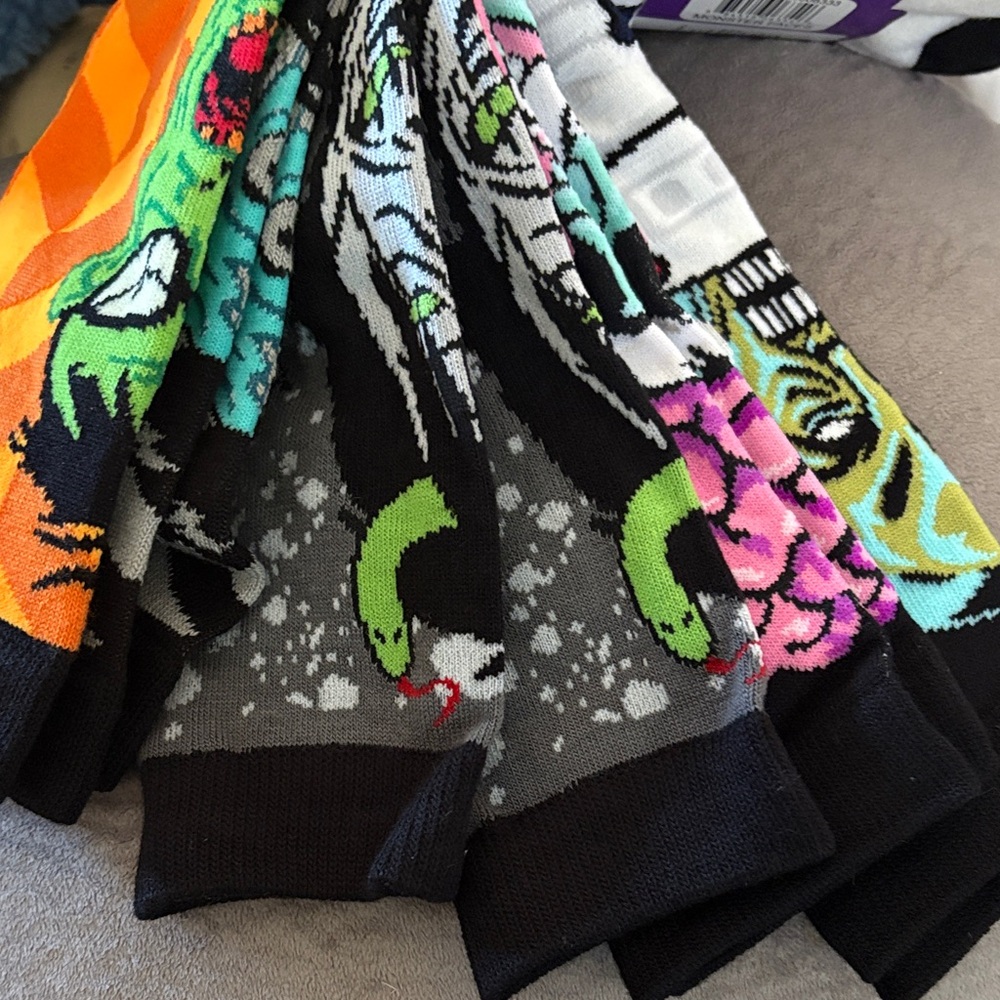 Journeys Monster Faces Socks Set Of 5  Shoe 7-12 Socks 10-13 UNISEX